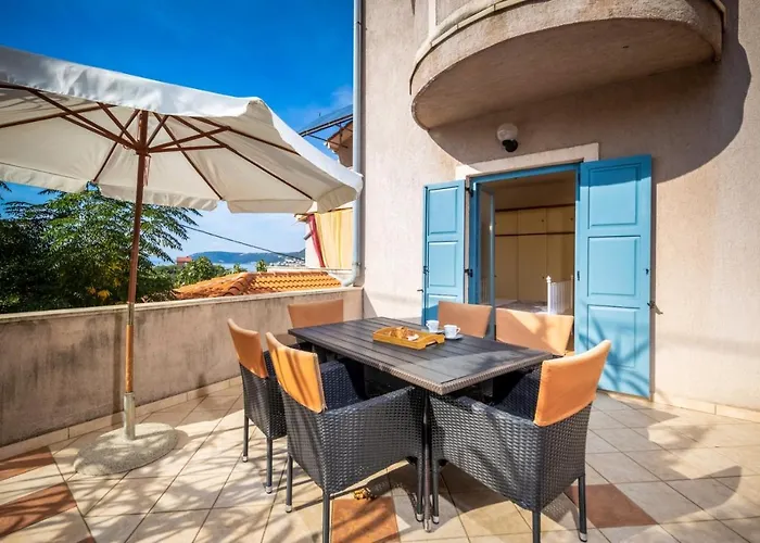 In With Sea View, Balcony, Air Conditioning, Wifi 3321-1 *