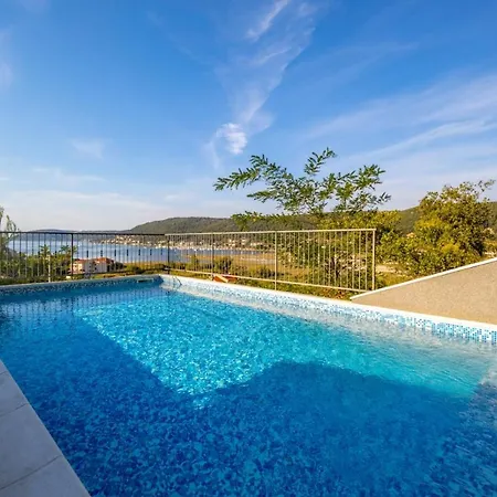 In With Sea View, Balcony, Air Conditioning, Wifi 3321-1 Lejlighed