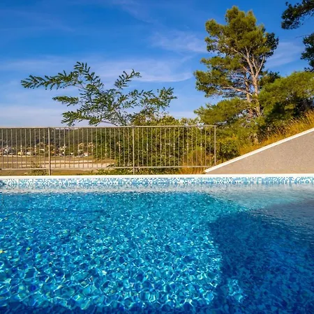 In With Sea View, Balcony, Air Conditioning, Wifi 3321-1