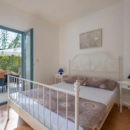 Lejlighed In With Sea View, Balcony, Air Conditioning, Wifi 3321-1