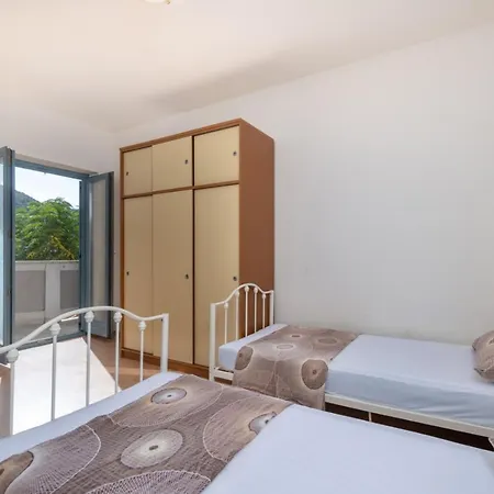 In With Sea View, Balcony, Air Conditioning, Wifi 3321-1 Lejlighed