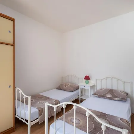 In With Sea View, Balcony, Air Conditioning, Wifi 3321-1 Lejlighed